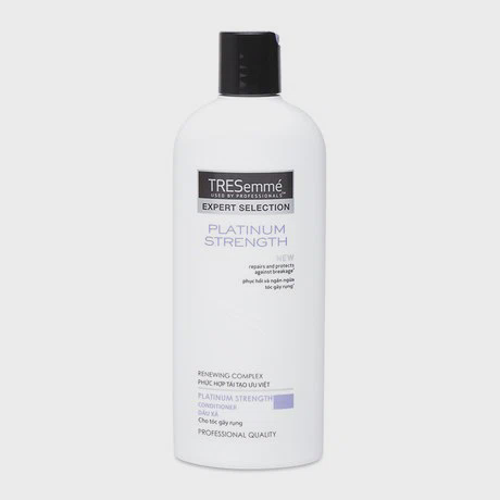 Dầu xả dành cho tóc khô xơ và không vào nếp Tresemmé Platinum Strength (340g)