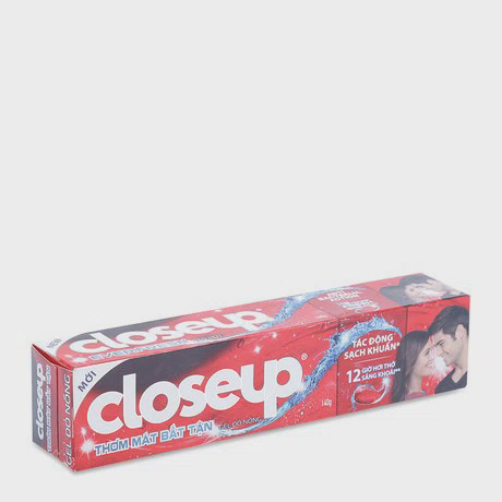 Kem đánh răng lốc xoáy Gel đỏ nồng Close Up 140g