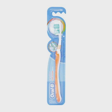 Bàn chải đánh răng loại mềm Oral-B Easy Clean