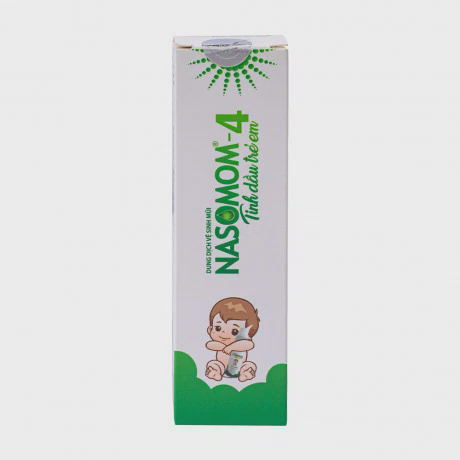 Nasomom 4 Tinh Dau Tre Em Spray (Chai 70ml)