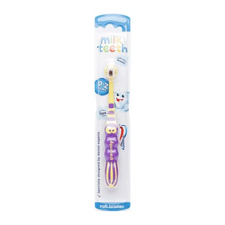 Bàn chải đánh răng trẻ em Aquafresh Milk Teeth từ 0-2 tuổi