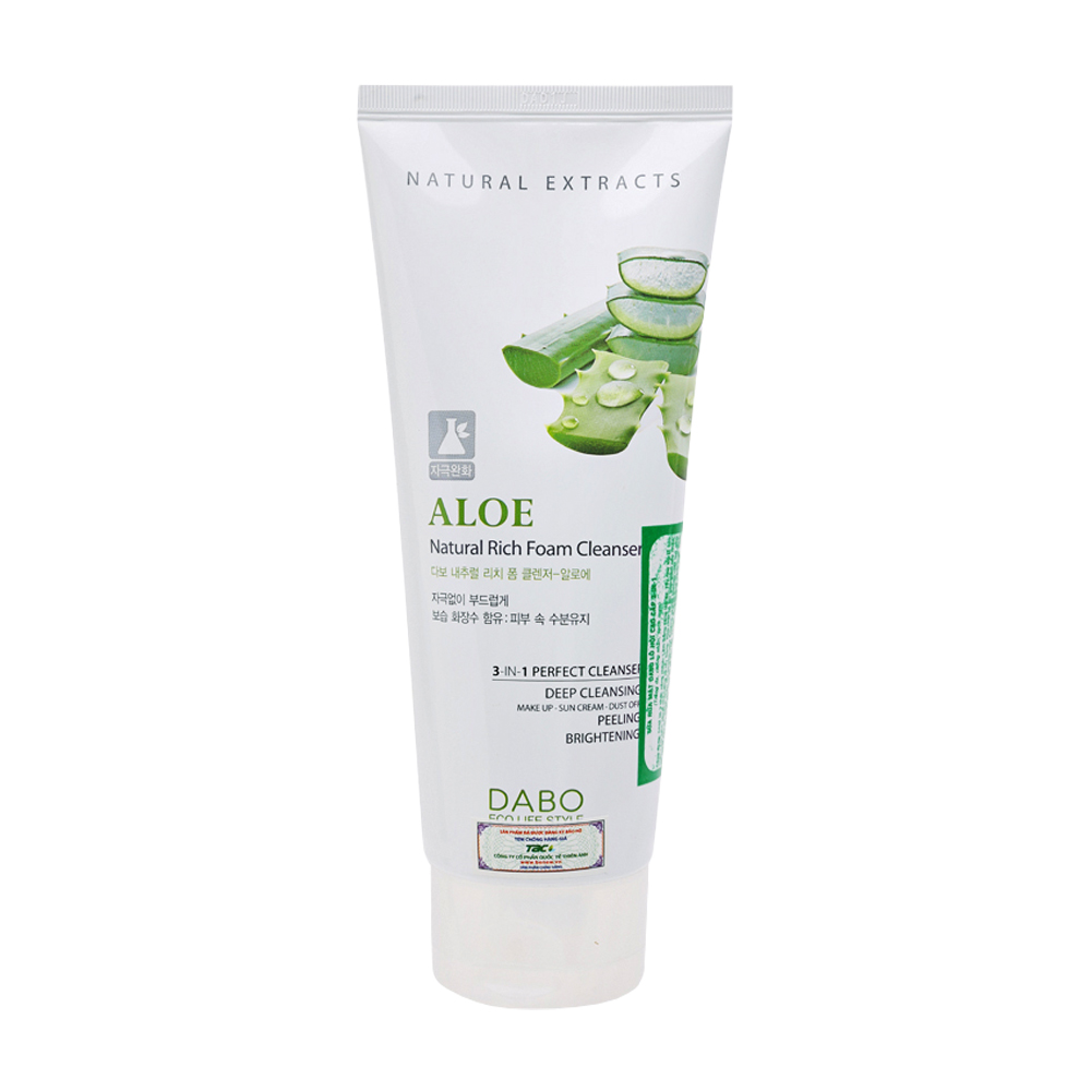 Sữa rửa mặt kháng khuẩn sạch mụn lô hội Dabo 3 in 1 (Tuýp 60ml)